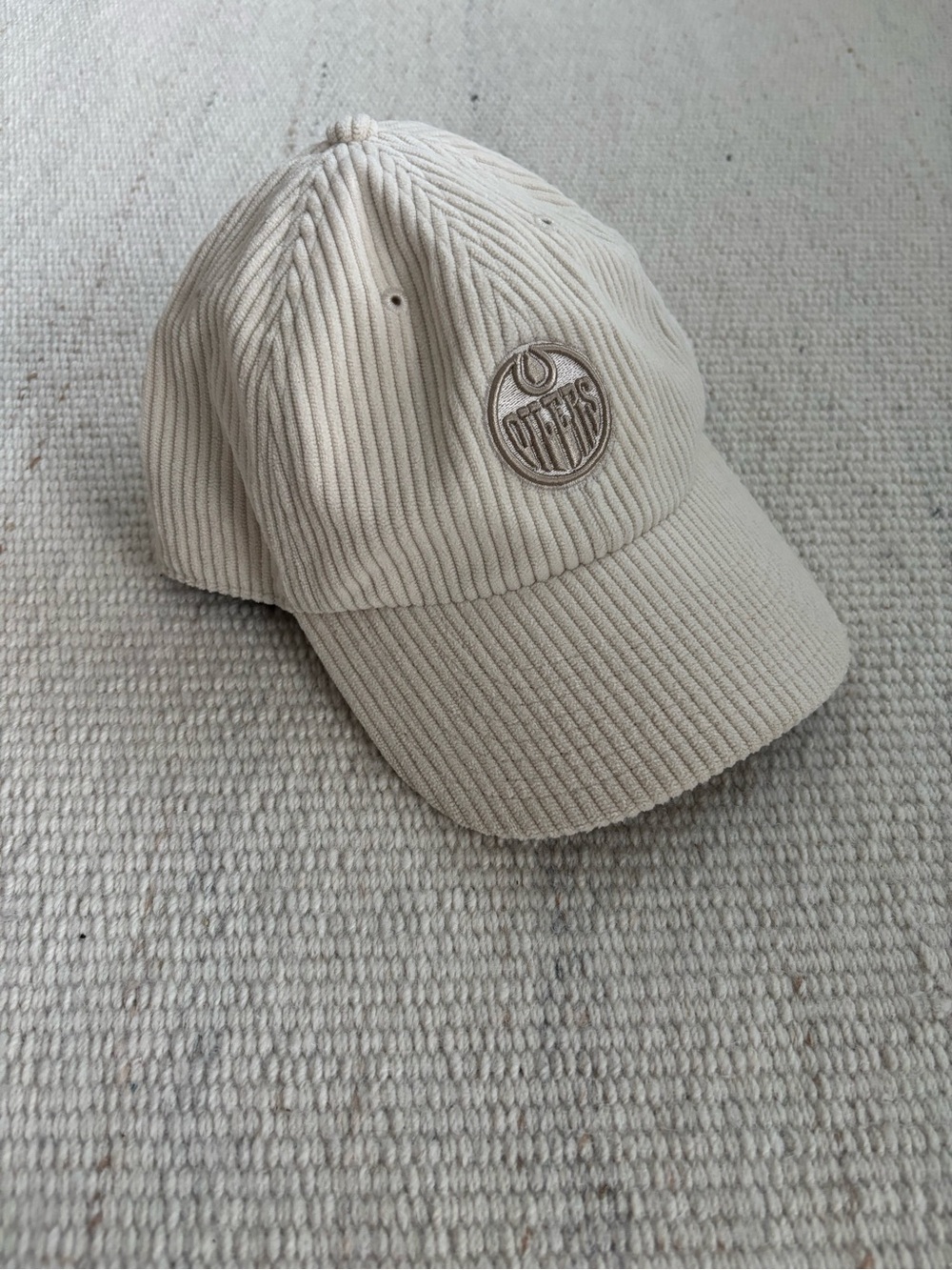 | NHL | Edmonton Oilers | Women's '47 Cream Mellow Thick Corduroy Clean Up Hat